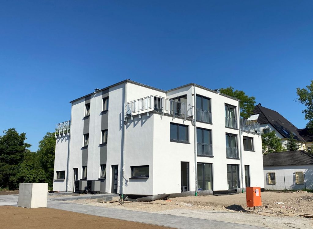 Geusaer Straße e²-Häuser „back to back“ - A1 Immobilien